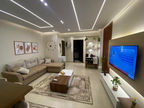 Sheikh Zayed City Apartment | شقه فندقيه لك بالكامل غرفتين في كمباوند راقي بالشيخ زايد