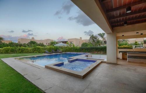 Sidi Abd El-Rahman Villa | فيلا للإيجار هاسيندا وايت Hacienda white