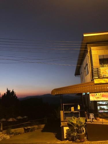 Mae Fa Luang House | ดอยตุงเฮงธนาโฮมสเตย์