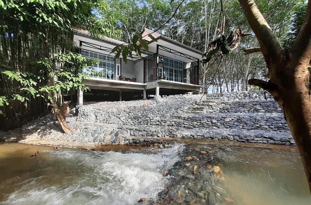 Khuan Ka Long House | น้ำหราธาราโฮมสเตย์