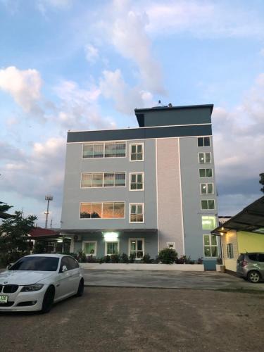 Nuea Khlong Hotel | บ้านทรัพย์มงคล
