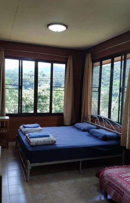 Chom Thong House | บ้านพักพือวา Pue Wa Homestay
