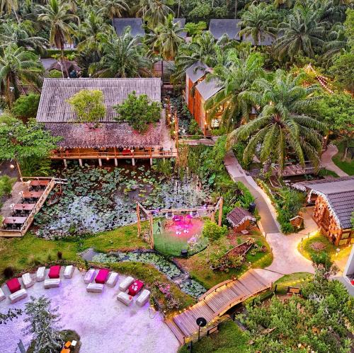Ban Pa Yang House | บ้านไร่มีสุข Baanrai Meesuk