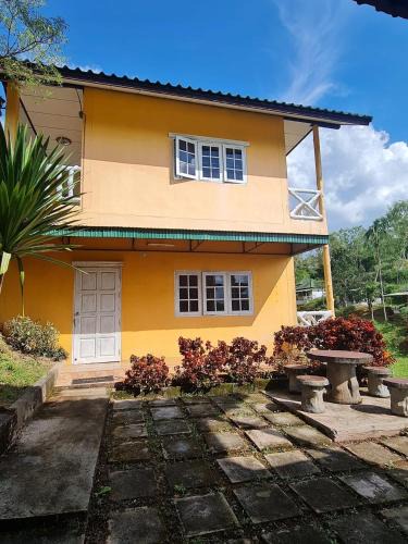 Khao Kho Resort | ภูม่านฟ้ารีสอร์ทและลานกางเต็นท์เขาค้อ
