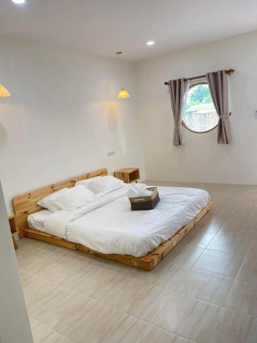 Don Sak Hotel | ร เรือ รีสอร์ท