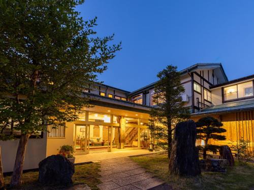 Kusatsu Onsen Hotel | くさつのお宿 清重館 Kiyoshigekan 素泊りの宿