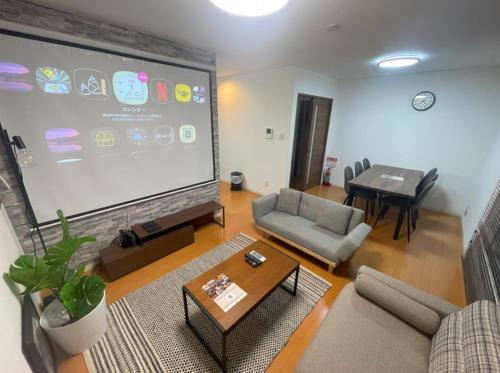 Naniwa Villa | しっぽタウンヴィラ今宮駅 なんば駅から29系統バスで10分