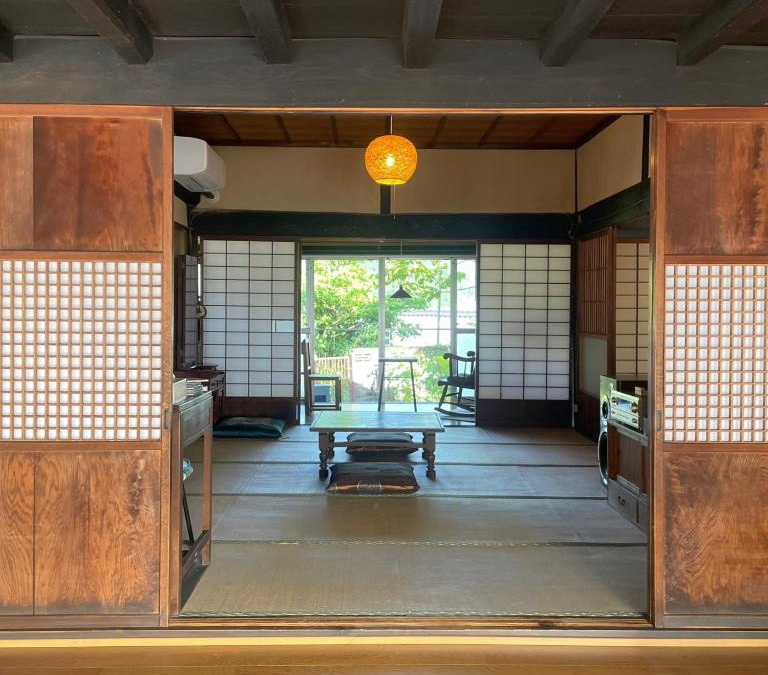 Nakatsugawa House | ゲストハウス にじゅうよん