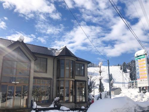 Yuzawa-machi House | バードランド