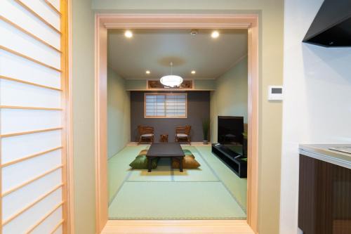 Namba Apartment | 天王寺 New Japanese Tatami house