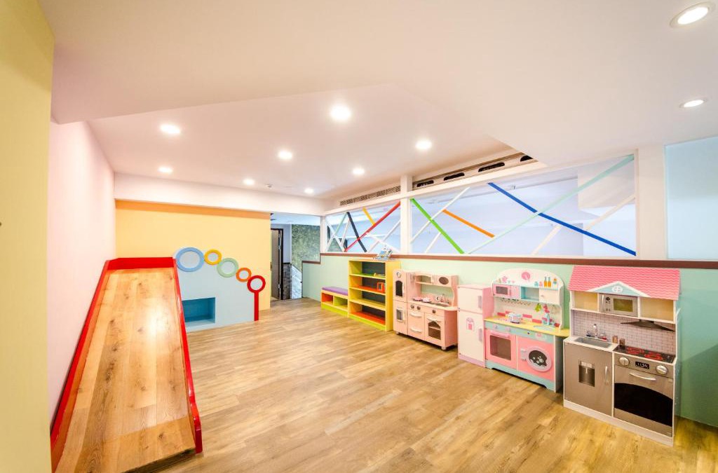 Big Beach House | 安尼赫時尚旅店 Anich Fashion Inn I 墾丁大街 I 親子遊戲區 I 停車位