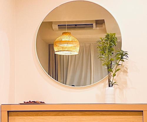 Yushima Apartment | 新上双卧套房 最大5人 设计师风格Yaof 东京中心上野公园3分钟 车站1分钟 位置极佳超级繁华 房间内看樱花