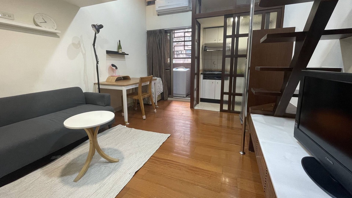 Xinyi Apartment | 暮光公寓 x 健身教練|台北 101 |Pool|夜市 |cafe|MRT捷運站|Gym