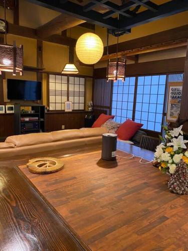 Gujo Apartment | 民泊Azoo