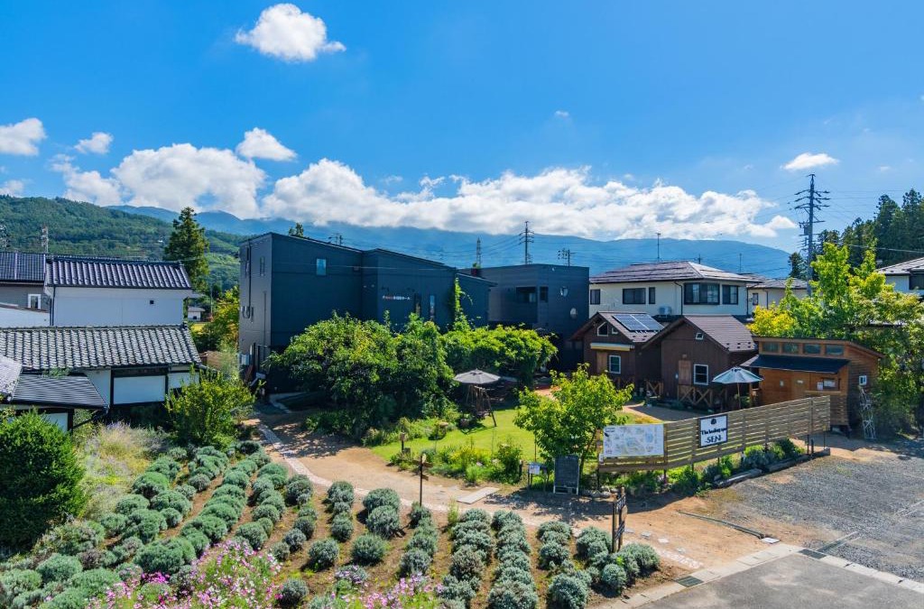 Matsumoto House | 泊まれる秘密基地 L-Base