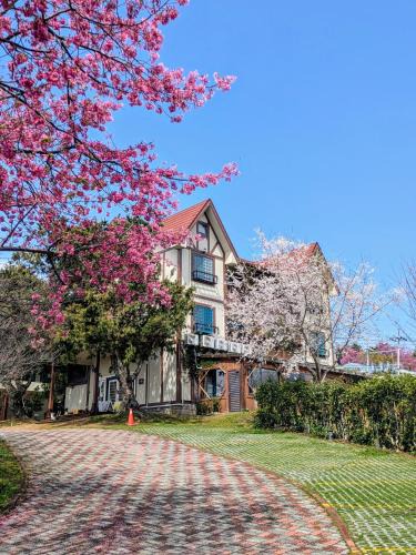 Ren'ai House | 清境 百里莊園 Baili Manor Cing Jing