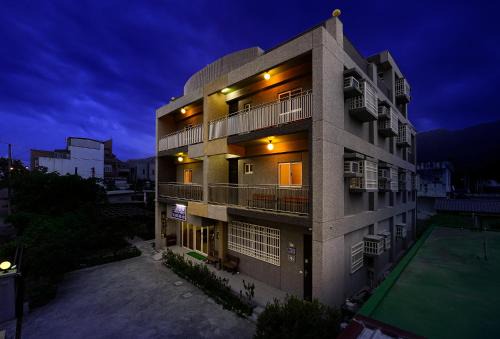 Shoufeng Bed & Breakfast | 美村民宿