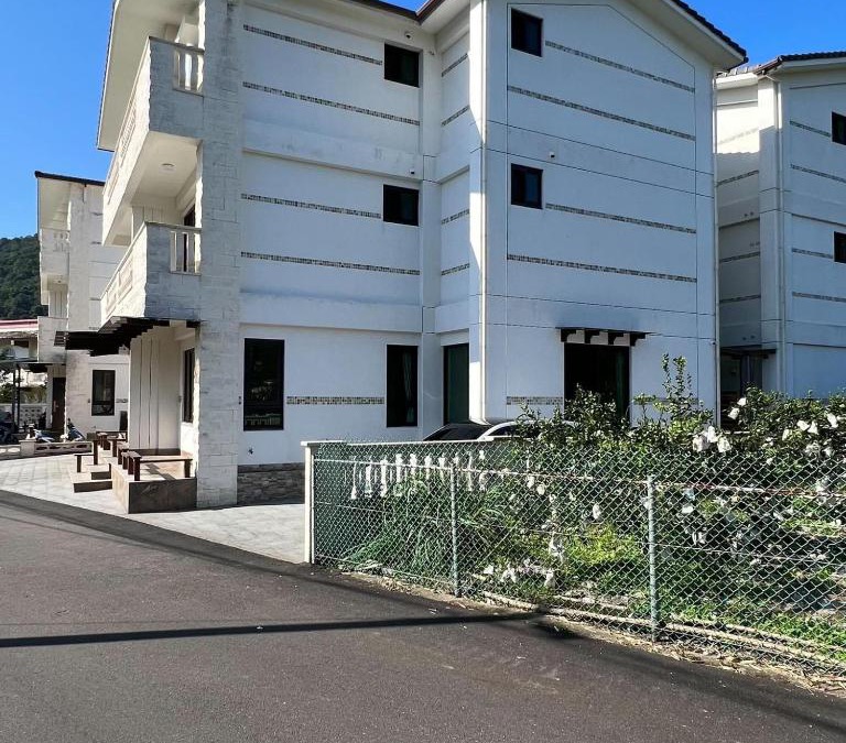 Yuanshan House | 莫民宿 MO Homestay