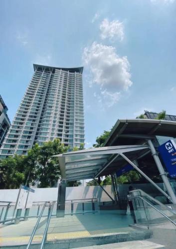Ratchadaphisek Apartment | 辉煌象神庙全配套设施高端公寓 安静不临街 近地铁夜市