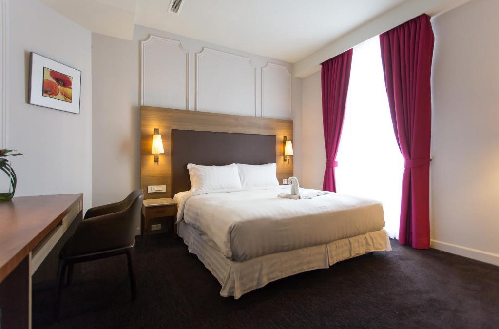 Cianjin District Hotel | 麗馨商旅七賢館