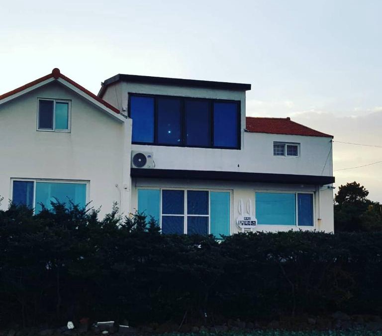 Gujwa House | 토끼섬힐링하우스