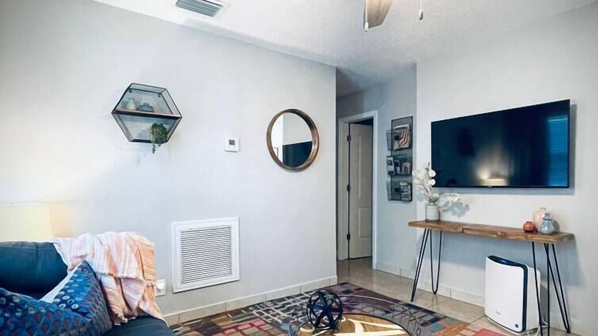 Harbordale Apartment | 01 Best of FLL - Cozy 2 Bdrm Apt