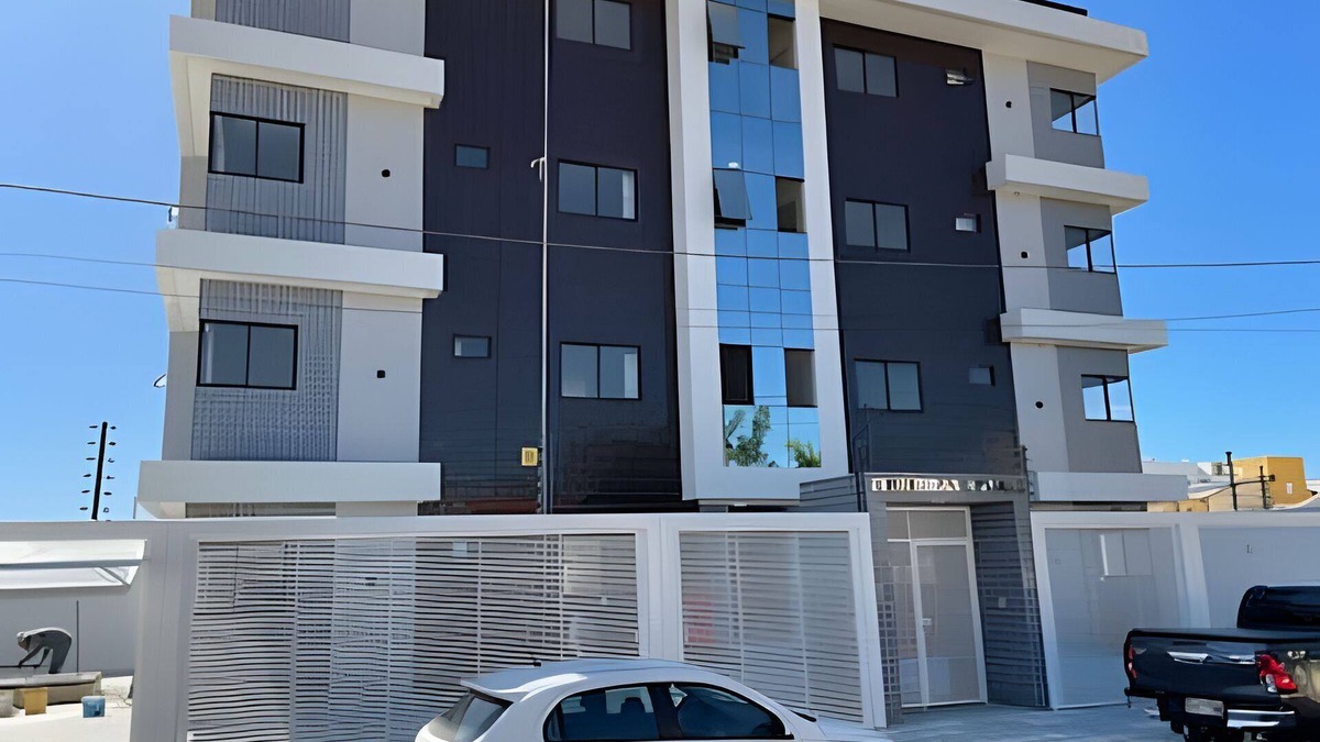 Petrolina House | 03 bedrooms (air conditioning and fan), up to 10 people, garage, behind the Unimed hospital