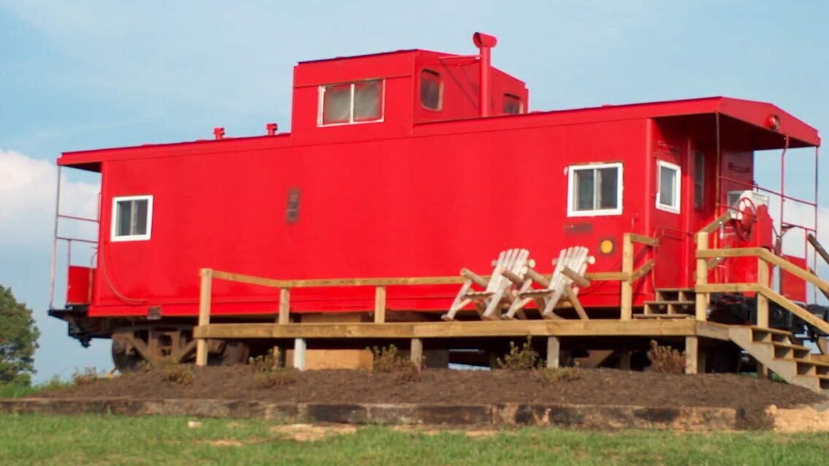 Fancy Gap Cabin | #042 - Authentic Railroad Cabooses And Depot Just Off The Blue Ridge Parkway