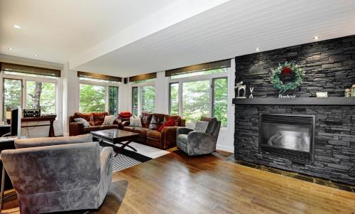 Stoneham House | 06 chemin des Skieurs