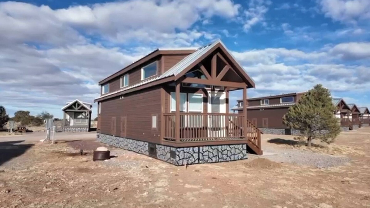 Valle Cabin | 061B Grand Canyon Chalet near South Rim King Bed