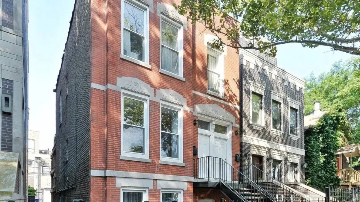 Wicker Park Apartment | 1-3 month 3br+/2ba duplex rental; unbeatable Wicker Park location