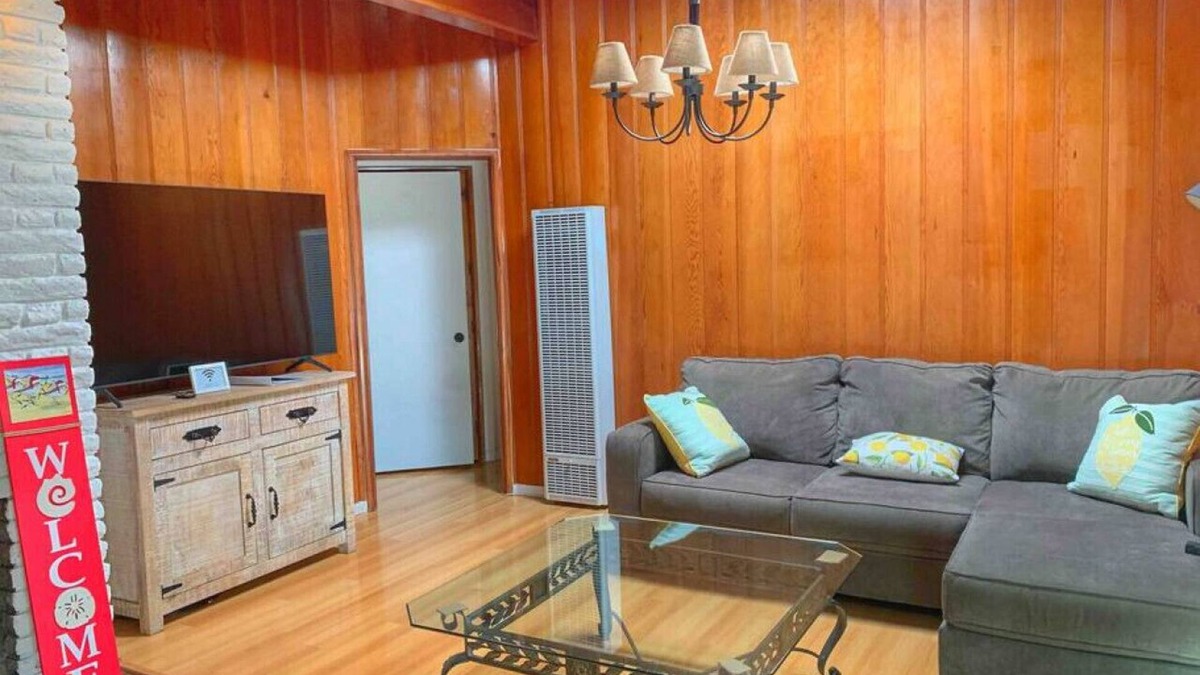 East Manhattan Beach Apartment | 1.3M To Beach | Close To LAX & Park | Pets #1