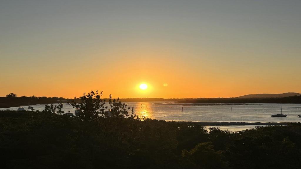 Hawks Nest House | 1 - 58 Moira Pde, Hawks Nest