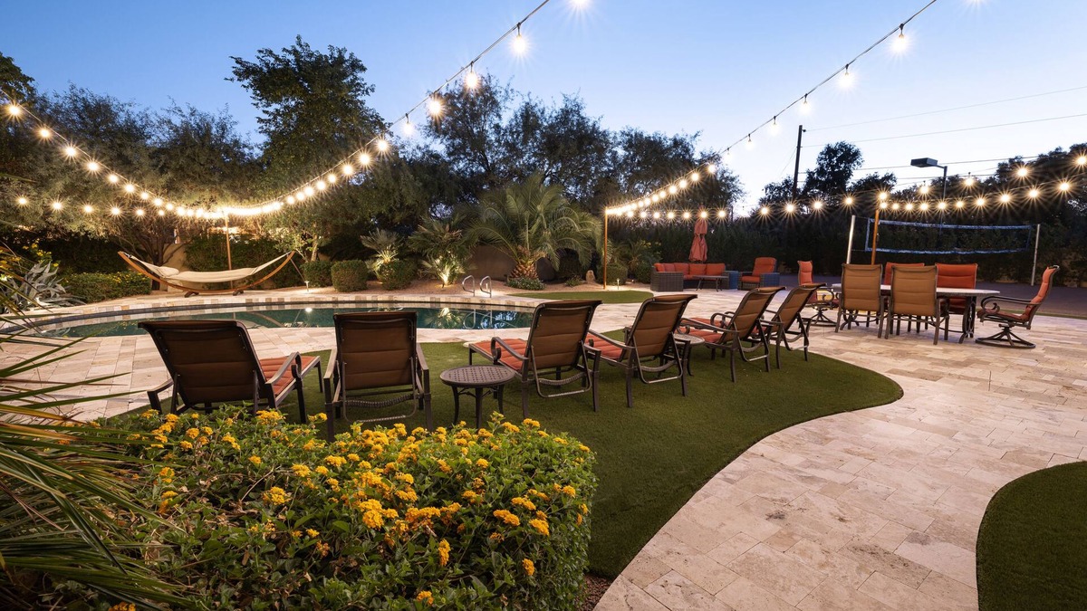 Sundown Ranchos House | 1 Acre Escape 6BR - Pickleball, Volleyball, Bball, Heated Pool, Optl Casita