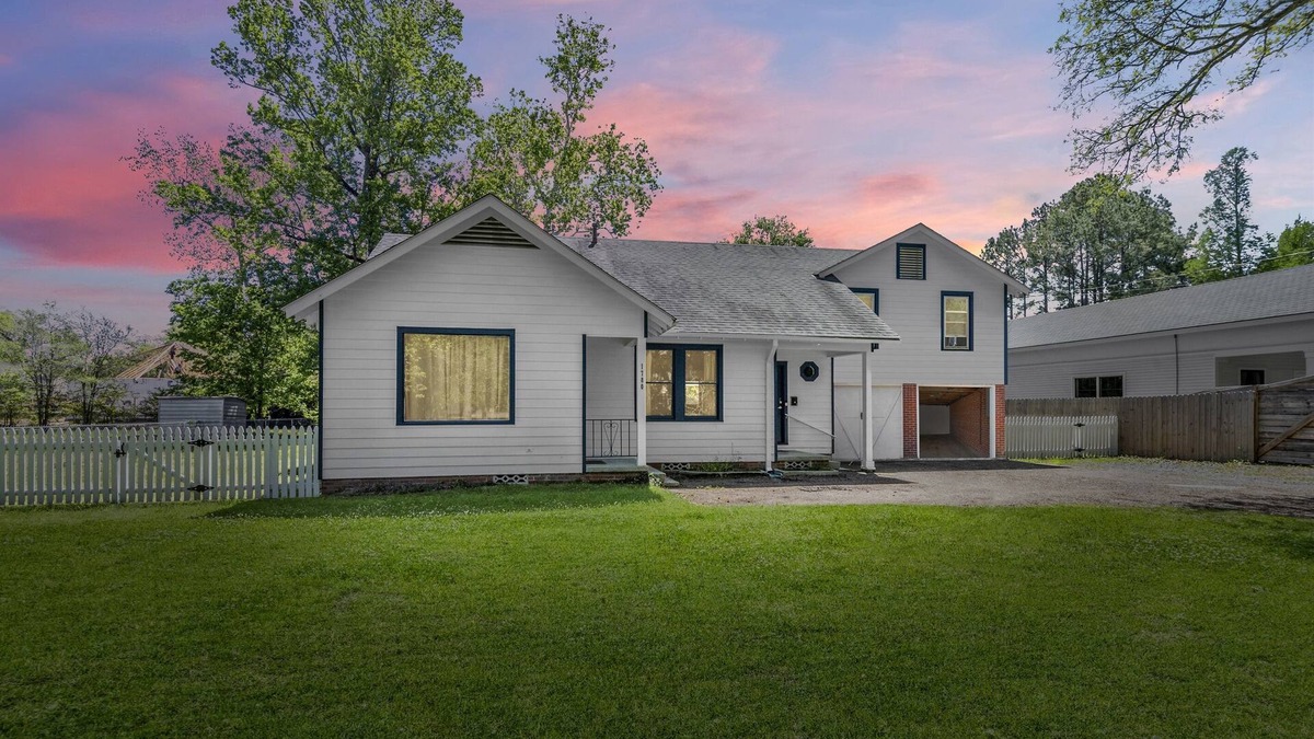 Highlands - Perkins House | 1 Acre Estate Across the Lake from LSU