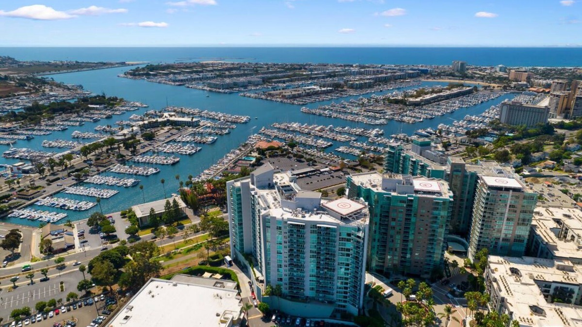 Marina del Rey Apartment | 1 bd Apt in Marina Del Rey - Venice. Resort style complex with premium amenities