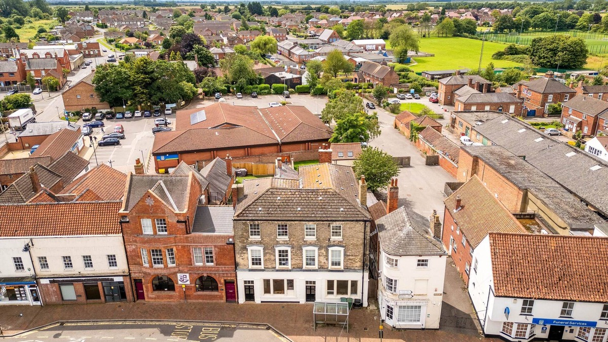 Market Rasen Apartment | 1 Bdr Modern Living in The Old Bank Hse