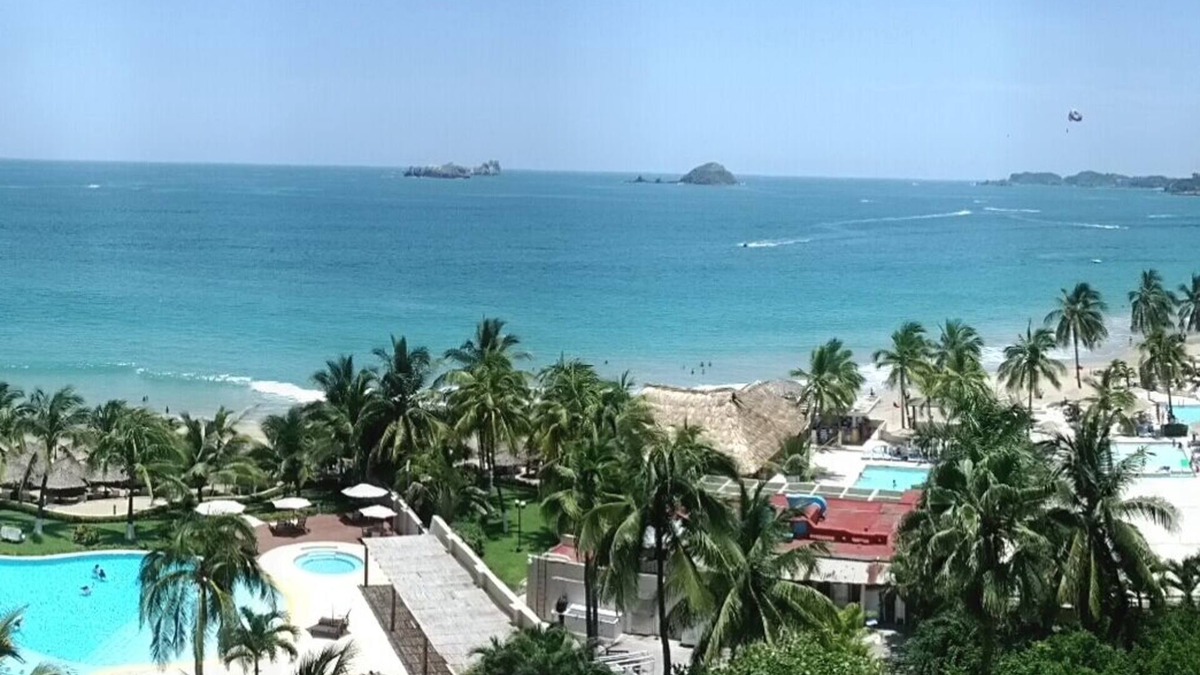 Ixtapa Condo | 1 Bdrm, Bay View Grand Residencial, Deluxe Ocean/Beach Front!