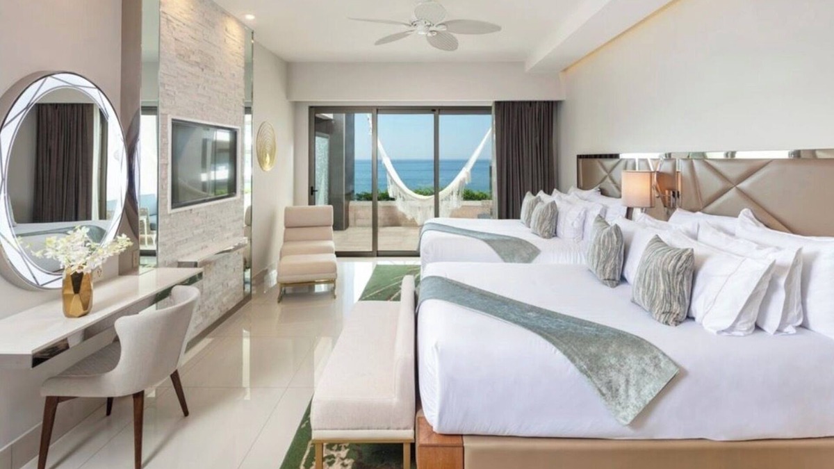 El Rosarito Apartment | 1 bed 1bath suite in Cabo San Lucas - All inclusive available at extra price