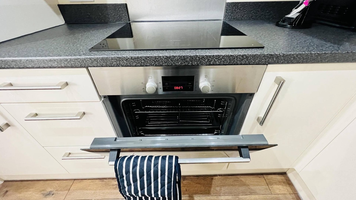 Ealing Common Apartment | 1-bed Apartment in Ealing, 3 Mins From Station