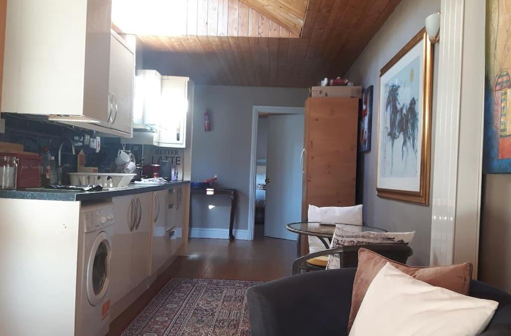 Stepaside Apartment | 1 bed apartment near Dublin mountains.
