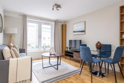 Canonbury Apartment | 1 Bed Flat by St Katharine Docks