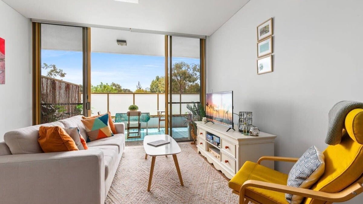 Rhodes Apartment | 1-Bed River-side with Pool & Sauna by Park & Shops