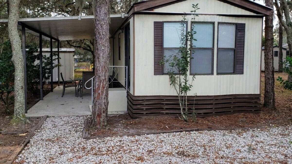 Apopka House | 1 Bedroom, 1 Bath Park Model Near Disney