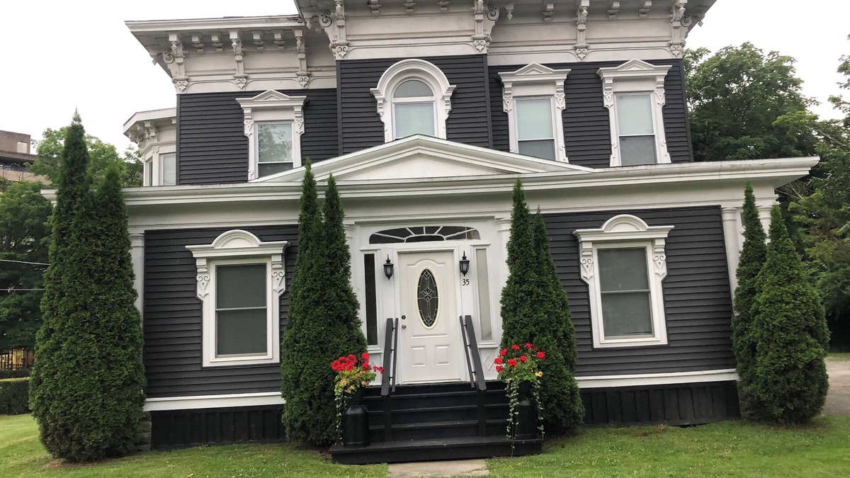 Oneonta Apartment | 1 bedroom/1 bath