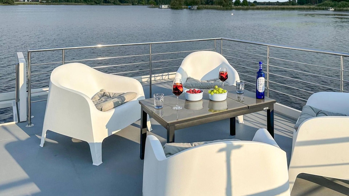 Havelsee Boat Rental | 1 bedroom accommodation in Havelsee OT Kützkow