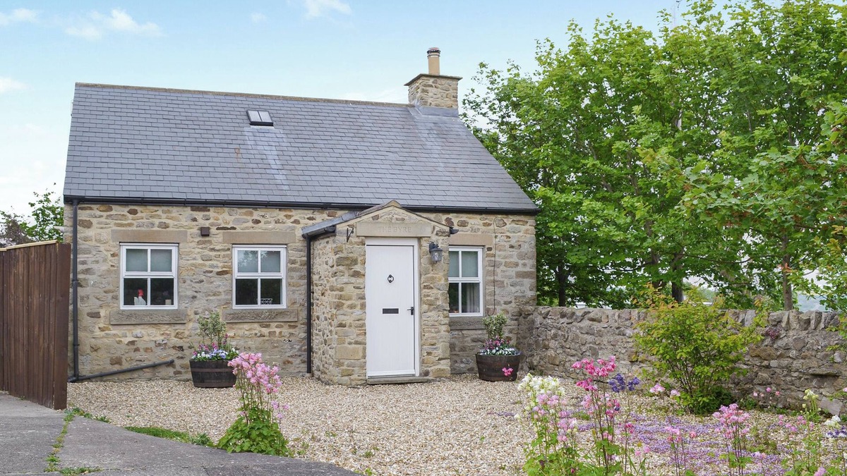 North Bitchburn Cottage | 1 bedroom accommodation in Woodhouses, near Bishop Auckland