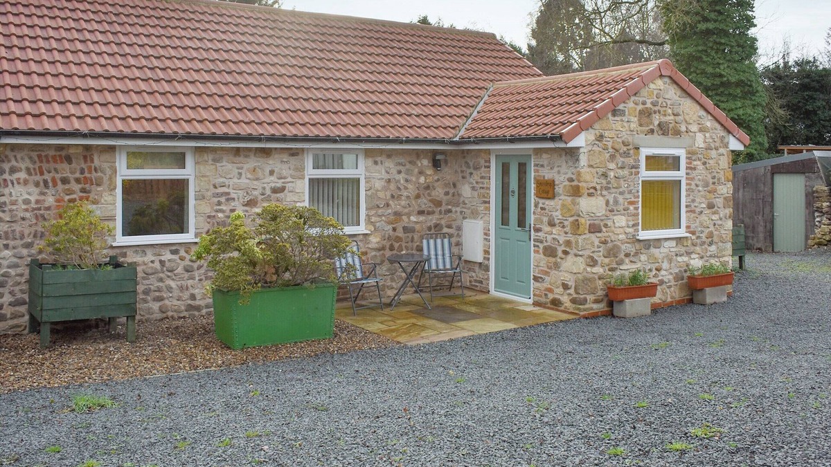 Staveley Cottage | 1 bedroom accommodation in Staveley, near Knaresborough