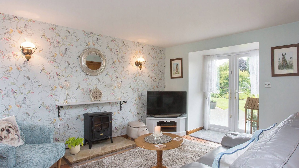 Tunstall Cottage | 1 bedroom accommodation in Harriseahead