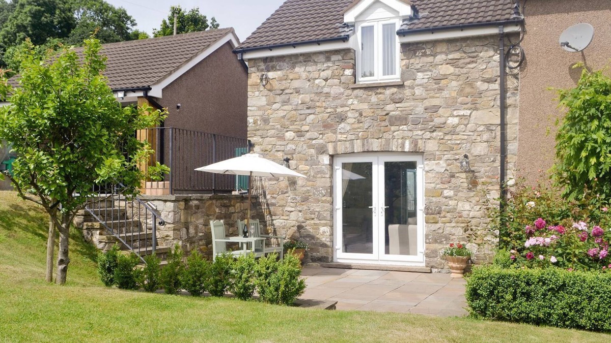 Abergavenny Cottage | 1 bedroom accommodation in Gilwern, near Abergavenny